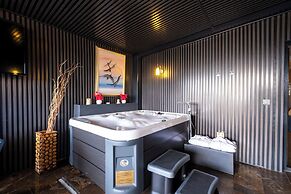 216 Castle Hotel