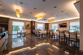 216 Castle Hotel