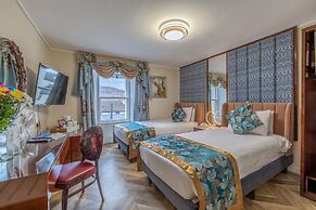 Muthu Fort William Hotel