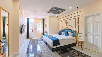 Muthu Fort William Hotel