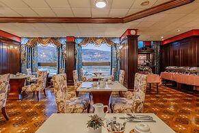 Muthu Fort William Hotel