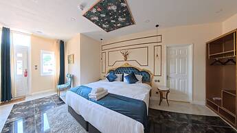 Muthu Fort William Hotel