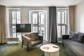 The Churchill apartments by Daniel&Jacob’s