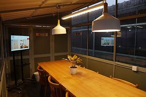 Tuju Abuserin Syariah