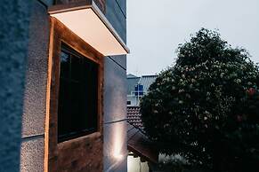 Tuju Abuserin Syariah