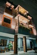 Tuju Abuserin Syariah