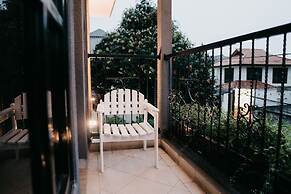 Tuju Abuserin Syariah