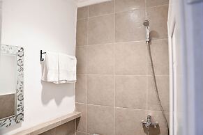 Tuju Abuserin Syariah