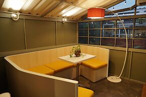 Tuju Abuserin Syariah