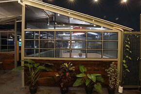 Tuju Abuserin Syariah