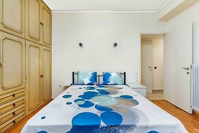 Central Stylish Apartment