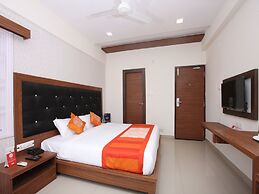 Capital O 14043 Hotel Star Holiday