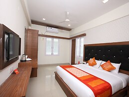 Capital O 14043 Hotel Star Holiday