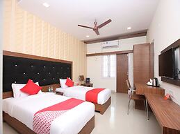 Capital O 14043 Hotel Star Holiday