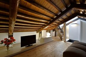 Arsenale Canal View Apartments