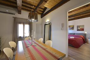 Arsenale Canal View Apartments