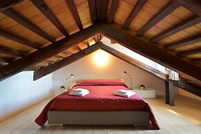 Arsenale Canal View Apartments