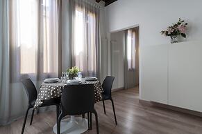 Arsenale Canal View Apartments