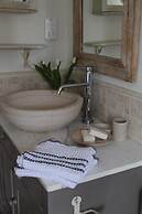 Roundhill Farmhouse