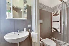 Rialto Botteri Apartments