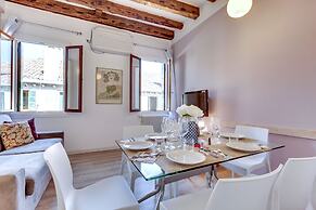 Rialto Botteri Apartments