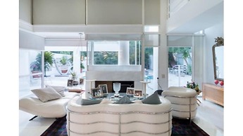 Perfect Athenian Villa