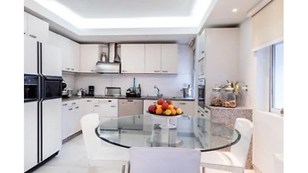 Perfect Athenian Villa