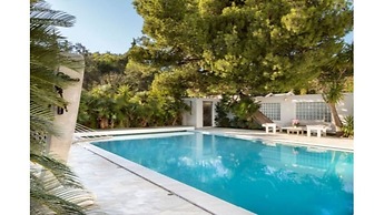 Perfect Athenian Villa