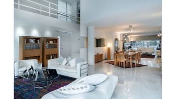 Perfect Athenian Villa