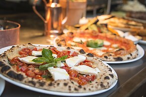 Four Seasons Hotel Bengaluru at Embassy One