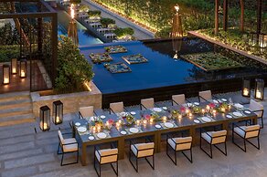 Four Seasons Hotel Bengaluru at Embassy One