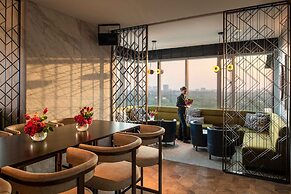 Four Seasons Hotel Bengaluru at Embassy One