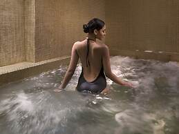 Four Seasons Hotel Bengaluru at Embassy One