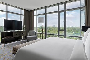 Four Seasons Hotel Bengaluru at Embassy One