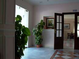 Hotel Calderon