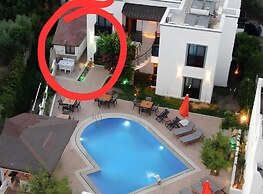 Derin Suite Hotel