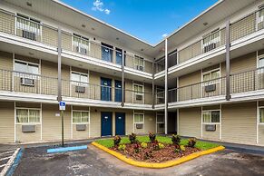 Motel 6 Jacksonville, FL - South