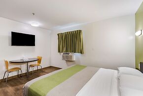 Motel 6 Jacksonville, FL - South