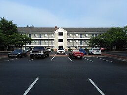 Studio 6 Greensboro, NC - I-40