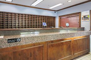 Studio 6 Greensboro, NC - I-40