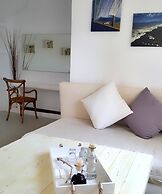 Avissalou Apartments