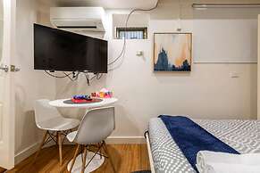 ReadySet Apartments on Anthony