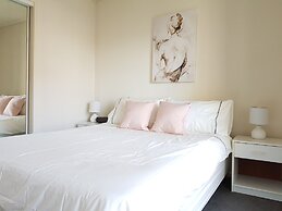 ReadySet Apartments at Sentinel