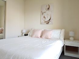 ReadySet Apartments on Kavanagh