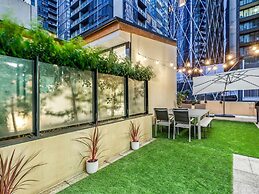 ReadySet Apartments on Kavanagh