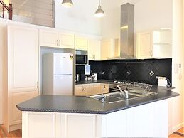 ReadySet Apartments on King