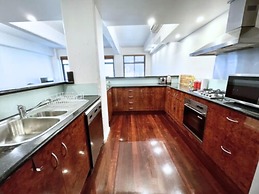 ReadySet Apartments on King