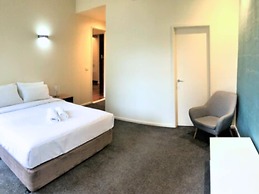 ReadySet Apartments on King