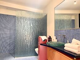 ReadySet Apartments on King