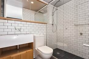 ReadySet Apartments at Lighthouse